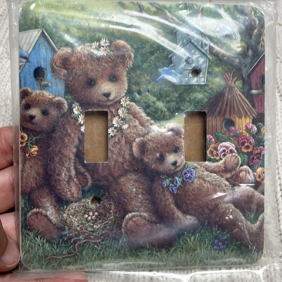 Other - NWOT Teddy Bear Double Light metal Switch Cover garden scene bird nests flowers